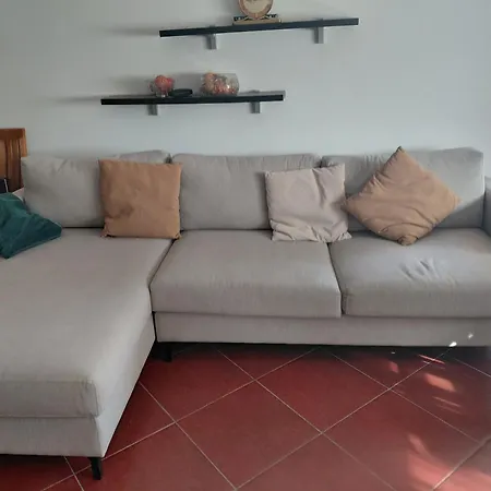 Esi Apartment *